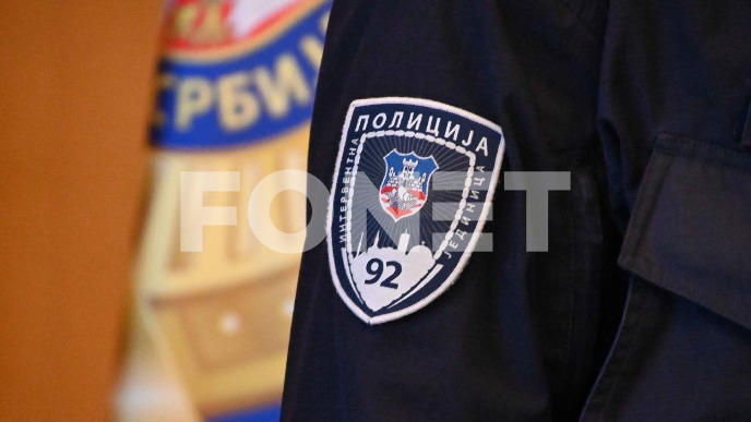 Bežao policiji bacao marihuanu